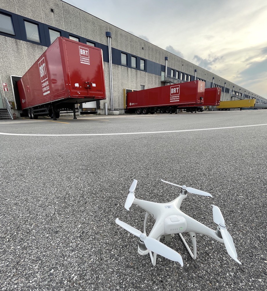 Rilievo Architettonico con Drone di un Deposito Logistico