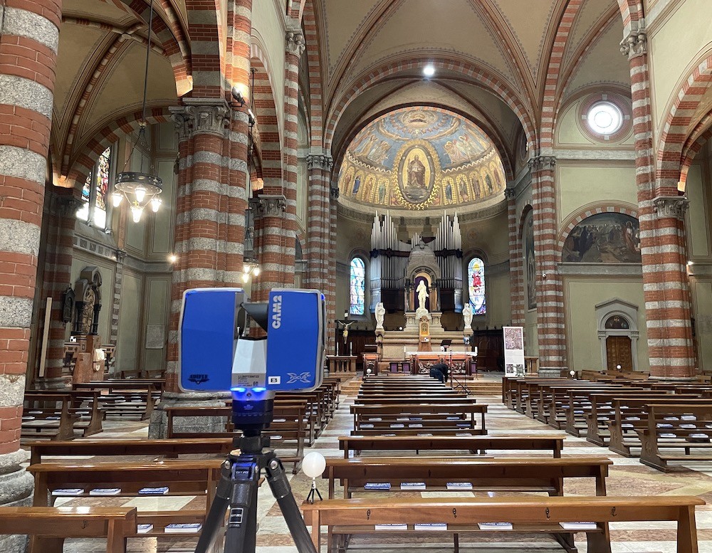 Rilievo con Drone, Stazione Totale e Laser Scanner (Chiesa del Santissimo Redentore, Milano)
