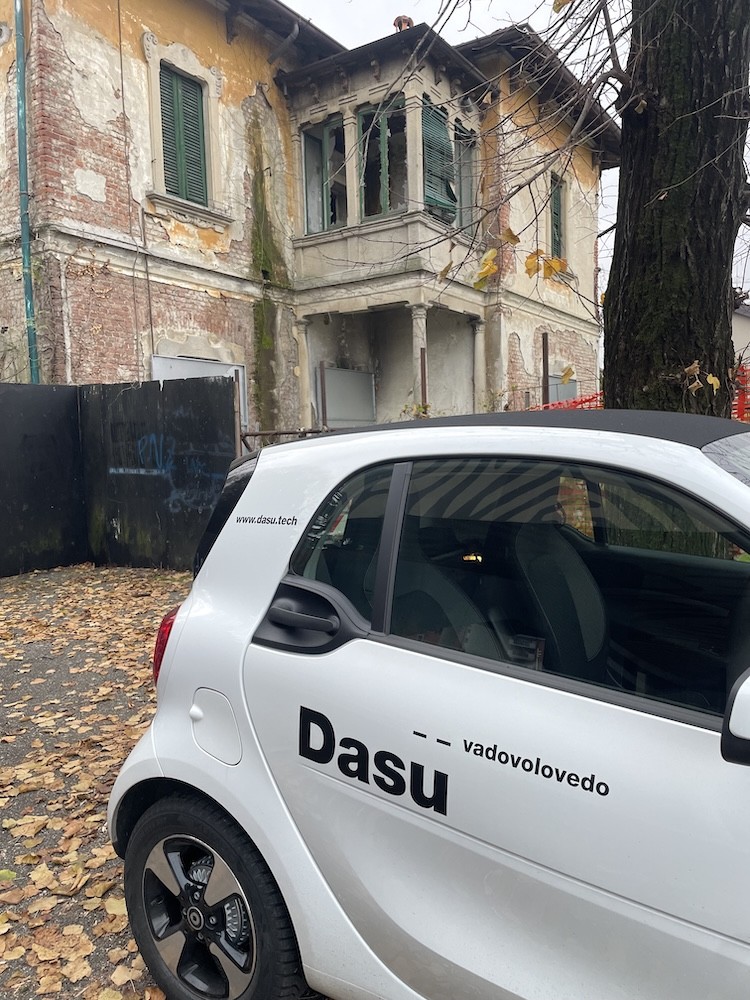 Rilievo con Drone e Laser Scanner di una Villa Storica a Cormano (MI)