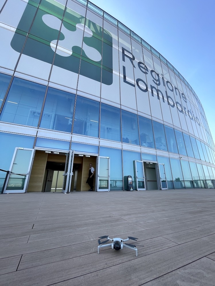 Riprese Aeree con Drone per Evento Aziendale (Palazzo Lombardia, Milano)