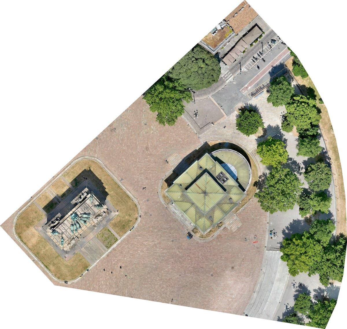 Rilievo Topografico Fotogrammetrico con Drone in Piazza Sempione a Milano