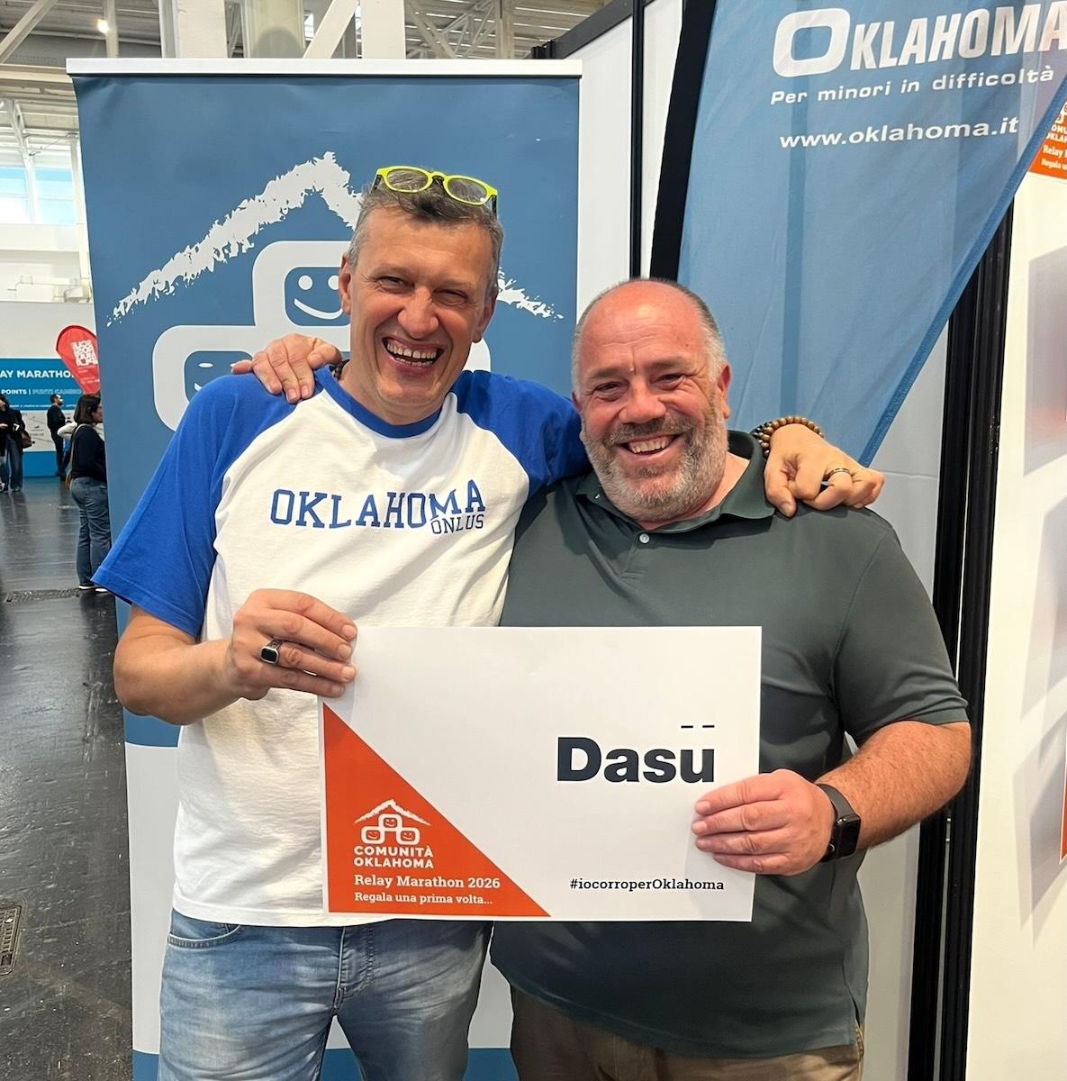 Dasù alla Milano Marathon 2026 per Comunità Oklahoma onlus